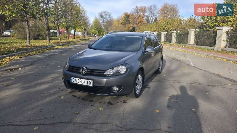 Универсал Volkswagen Golf 2011 в Умани