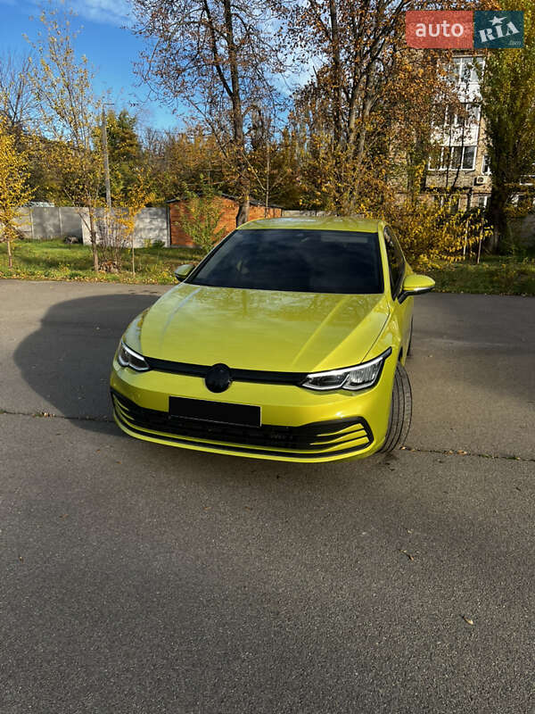 Хетчбек Volkswagen Golf 2022 в Кривому Розі