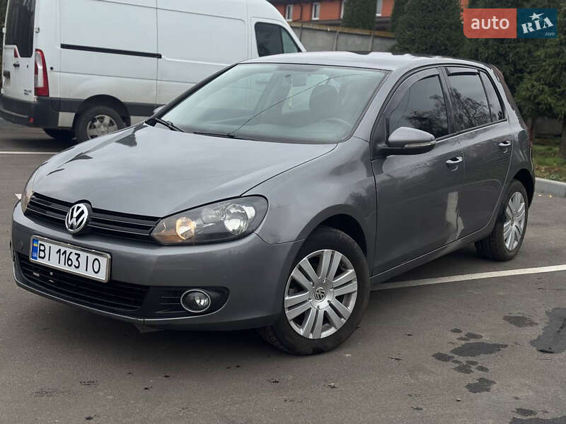 Хэтчбек Volkswagen Golf 2008 в Лубнах