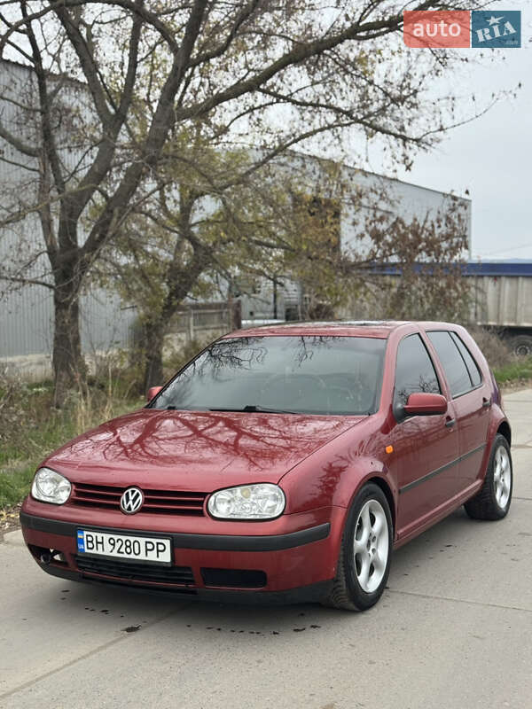 Хэтчбек Volkswagen Golf 1999 в Нерубайском Хэтчбек Volkswagen Golf 1999 в Нерубайском