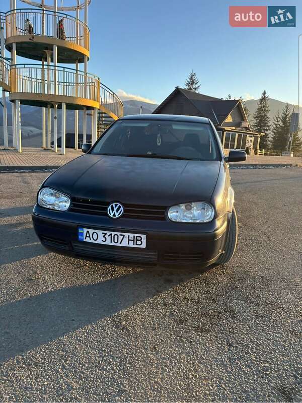 Хэтчбек Volkswagen Golf 1999 в Мукачево