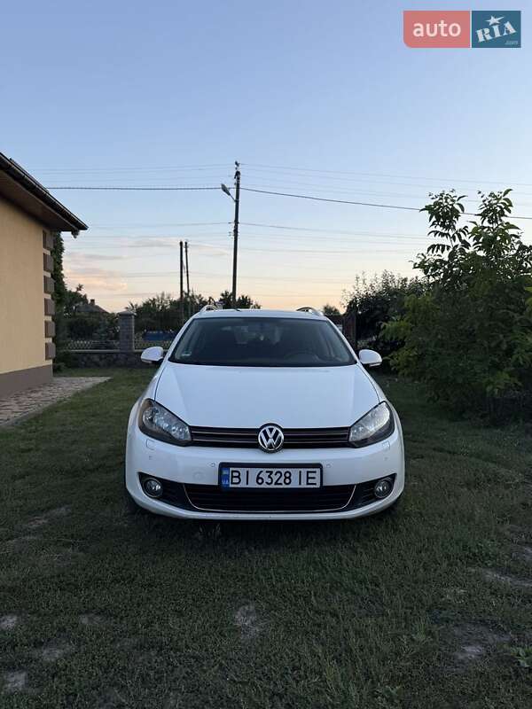 Универсал Volkswagen Golf 2010 в Глобине