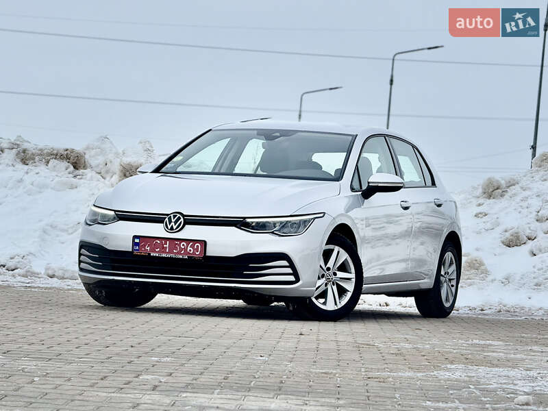 Хэтчбек Volkswagen Golf 2022 в Тернополе