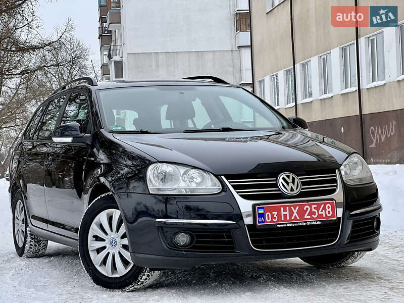 Универсал Volkswagen Golf 2009 в Звягеле