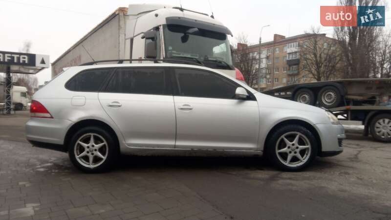 Универсал Volkswagen Golf 2008 в Ровно Универсал Volkswagen Golf 2008 в Ровно