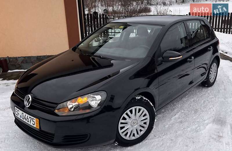 Хэтчбек Volkswagen Golf 2009 в Надворной