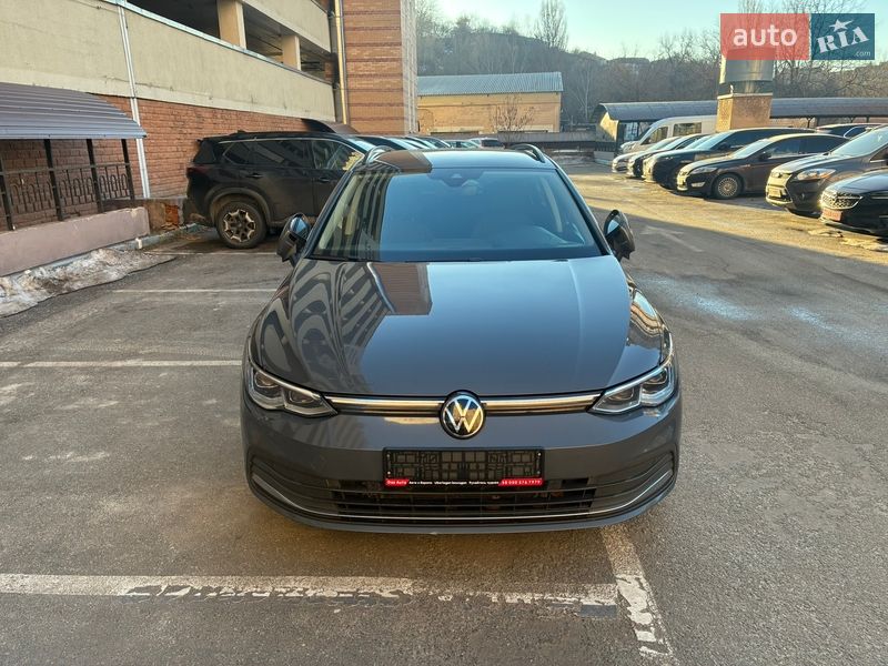 Універсал Volkswagen Golf 2021 в Києві