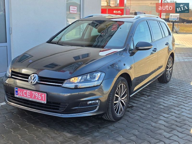 Універсал Volkswagen Golf 2016 в Вінниці