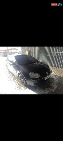 Хэтчбек Volkswagen Golf 2008 в Мукачево