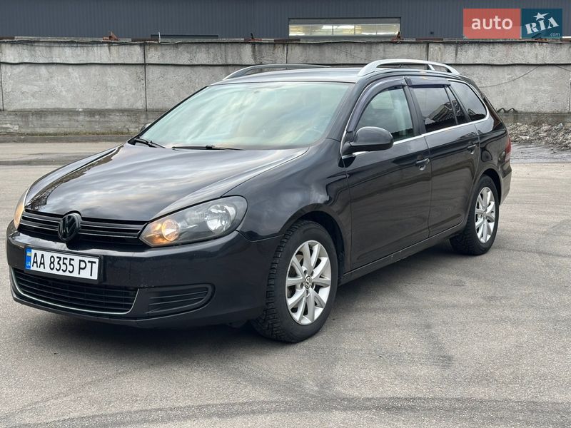 Универсал Volkswagen Golf 2012 в Киеве