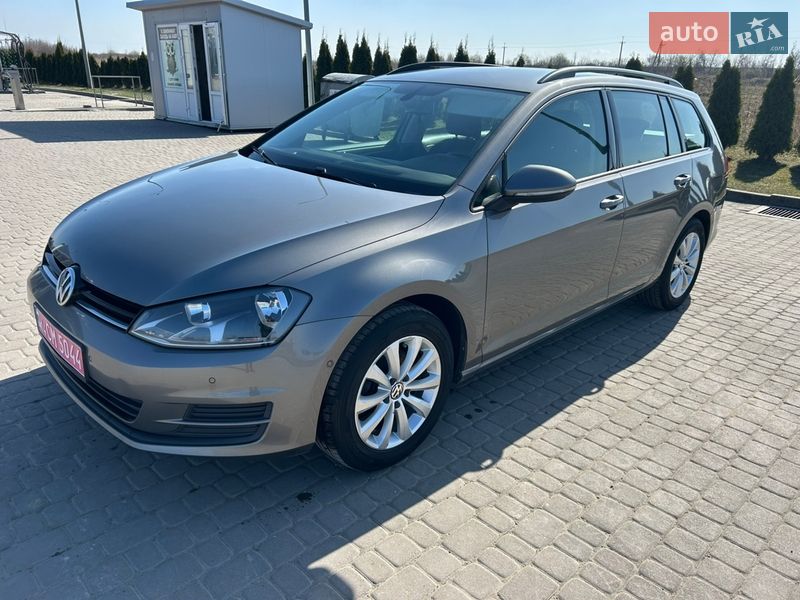 Універсал Volkswagen Golf 2015 в Городку