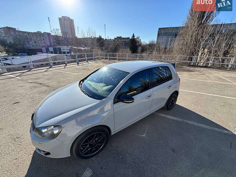 Хетчбек Volkswagen Golf 2012 в Києві Хетчбек Volkswagen Golf 2012 в Києві