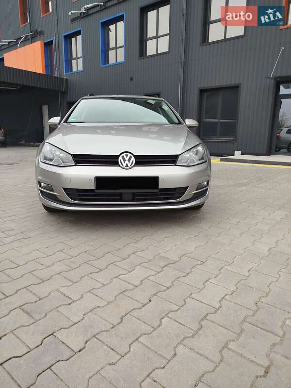 Универсал Volkswagen Golf 2015 в Дубно Универсал Volkswagen Golf 2015 в Дубно