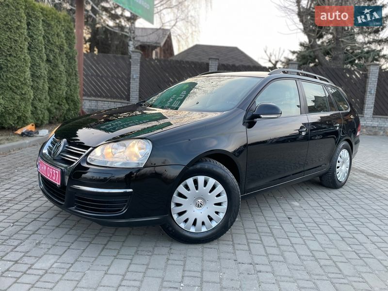 Універсал Volkswagen Golf 2009 в Луцьку