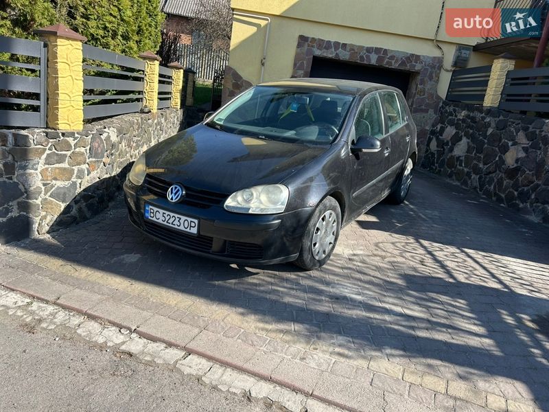 Хетчбек Volkswagen Golf 2004 в Сокалі Хетчбек Volkswagen Golf 2004 в Сокалі