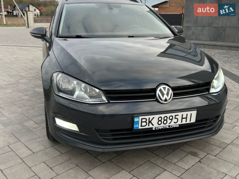 Універсал Volkswagen Golf 2014 в Луцьку