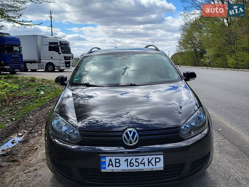 Универсал Volkswagen Golf 2010 в Виннице