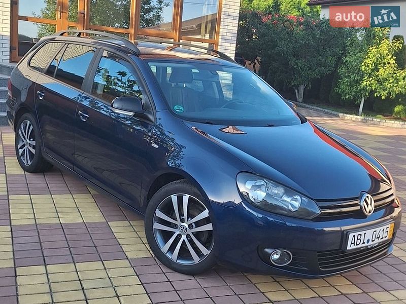 Универсал Volkswagen Golf 2012 в Житомире