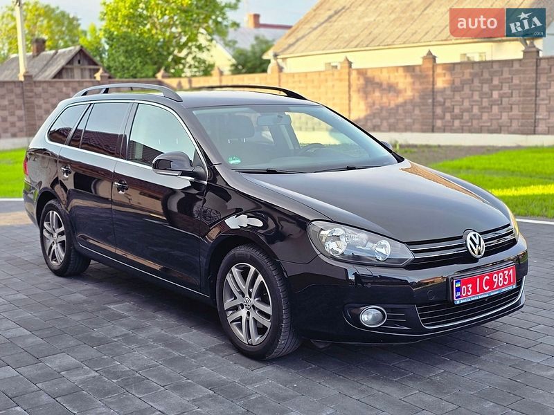 Универсал Volkswagen Golf 2013 в Дубно