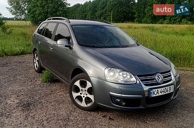Универсал Volkswagen Golf 2008 в Мене