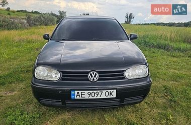 Хэтчбек Volkswagen Golf 1998 в Соленом