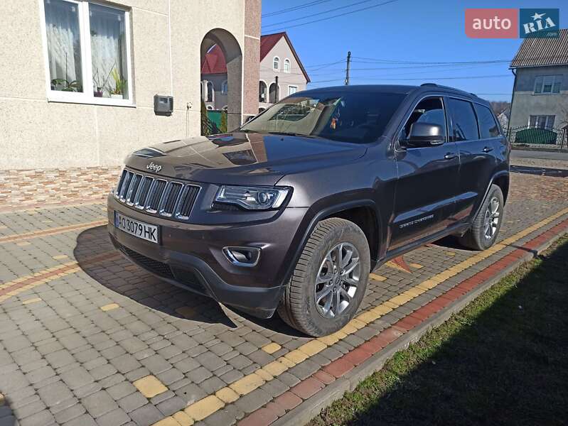 Внедорожник / Кроссовер Jeep Grand Cherokee 2017 в Тячеве