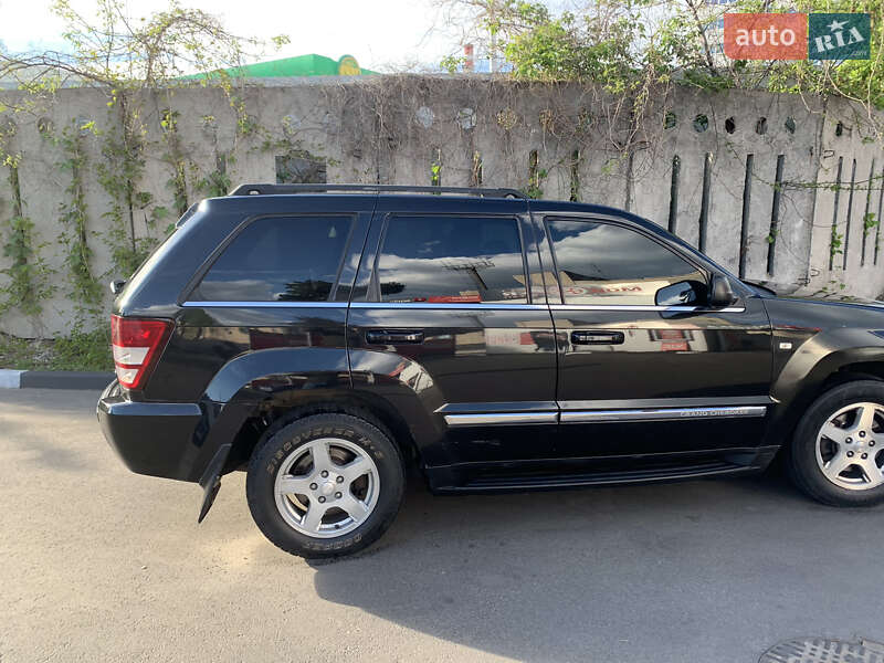 Внедорожник / Кроссовер Jeep Grand Cherokee 2005 в Киеве