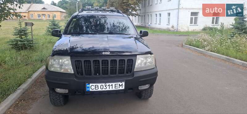 Внедорожник / Кроссовер Jeep Grand Cherokee 2002 в Чернигове
