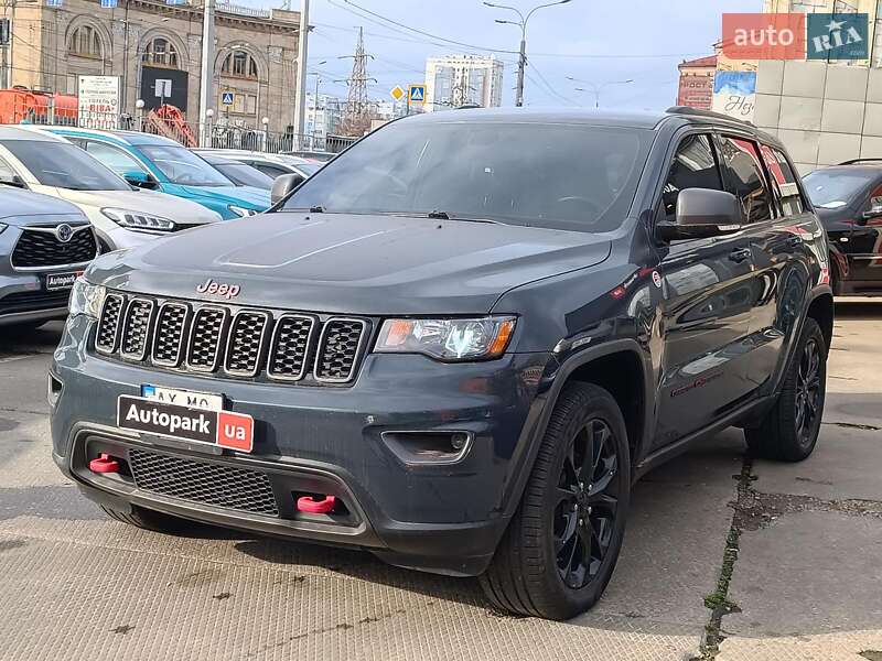 Внедорожник / Кроссовер Jeep Grand Cherokee 2016 в Харькове