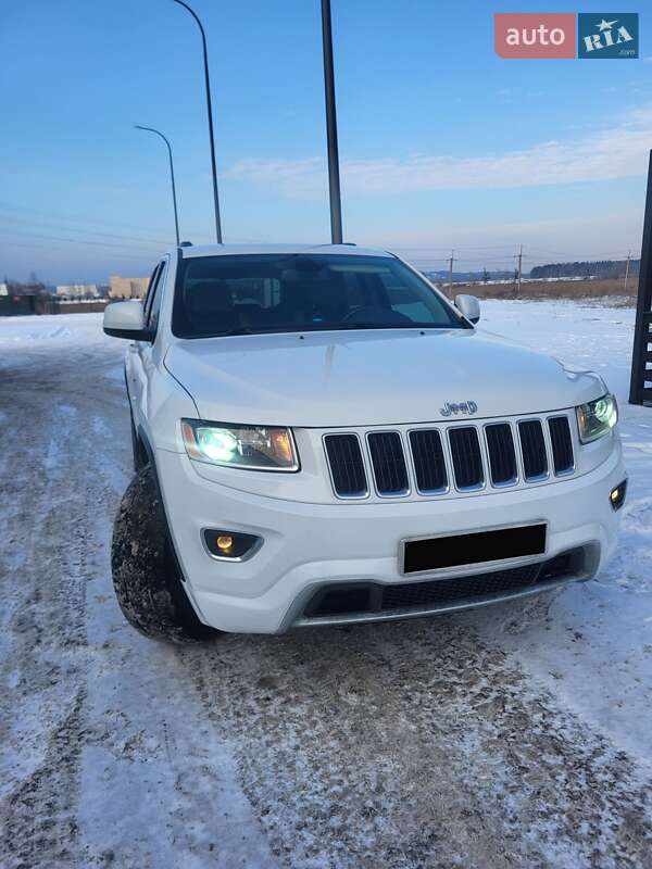 Внедорожник / Кроссовер Jeep Grand Cherokee 2015 в Киеве