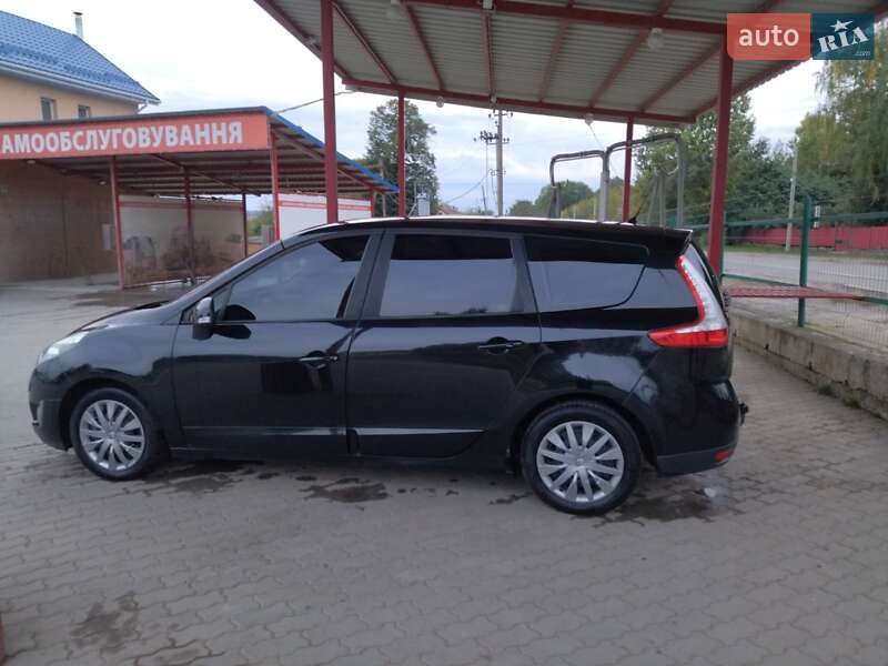 Минивэн Renault Grand Scenic 2011 в Тростянце