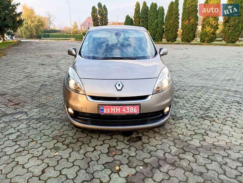 Минивэн Renault Grand Scenic 2013 в Дубно