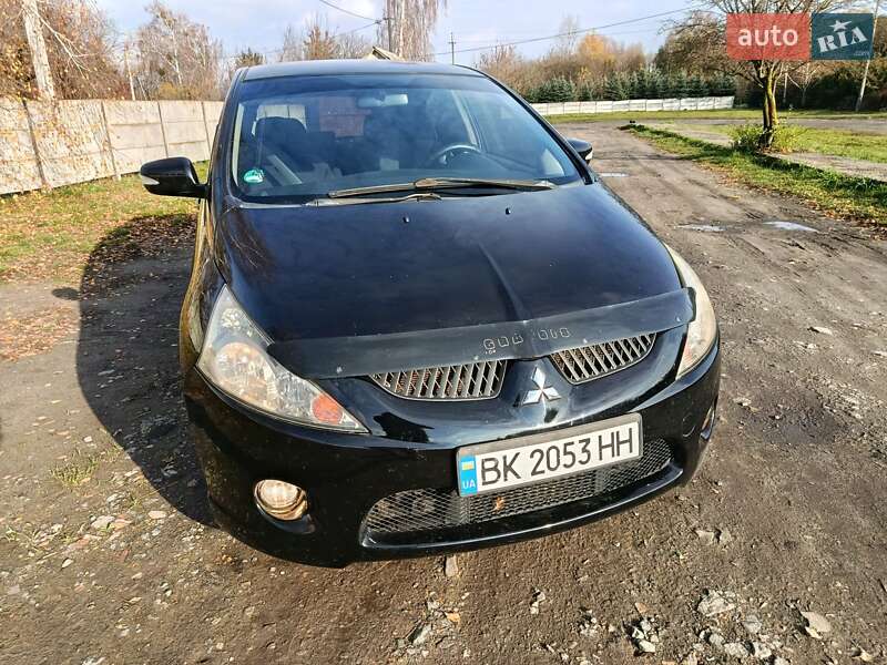 Минивэн Mitsubishi Grandis 2008 в Остроге Минивэн Mitsubishi Grandis 2008 в Остроге