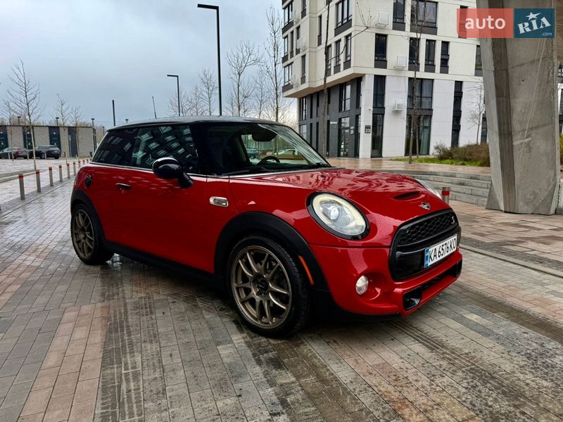 Хэтчбек MINI Hatch 2015 в Киеве Хэтчбек MINI Hatch 2015 в Киеве