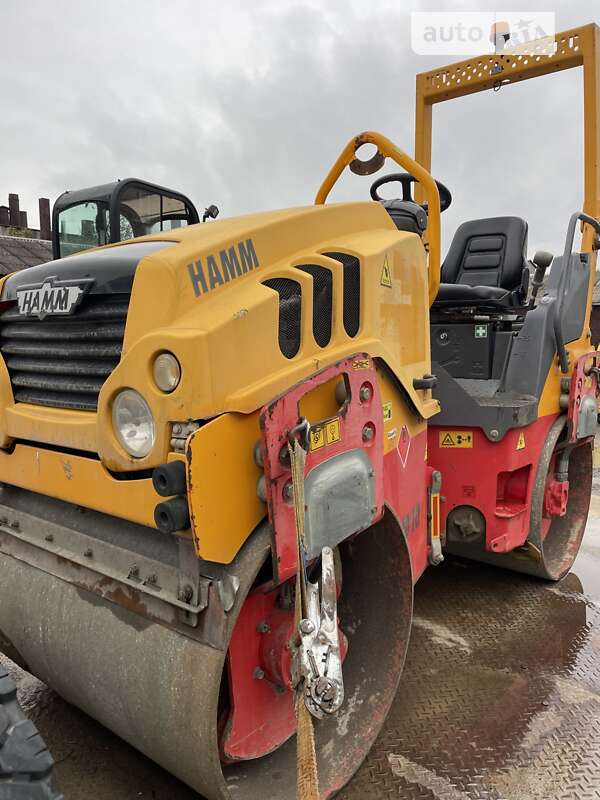 Дорожный каток Hamm HD 10 2010 в Луцке