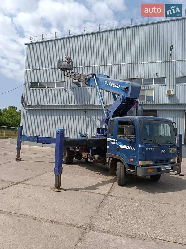 Автовышка Hyundai HD 120 2011 в Одессе
