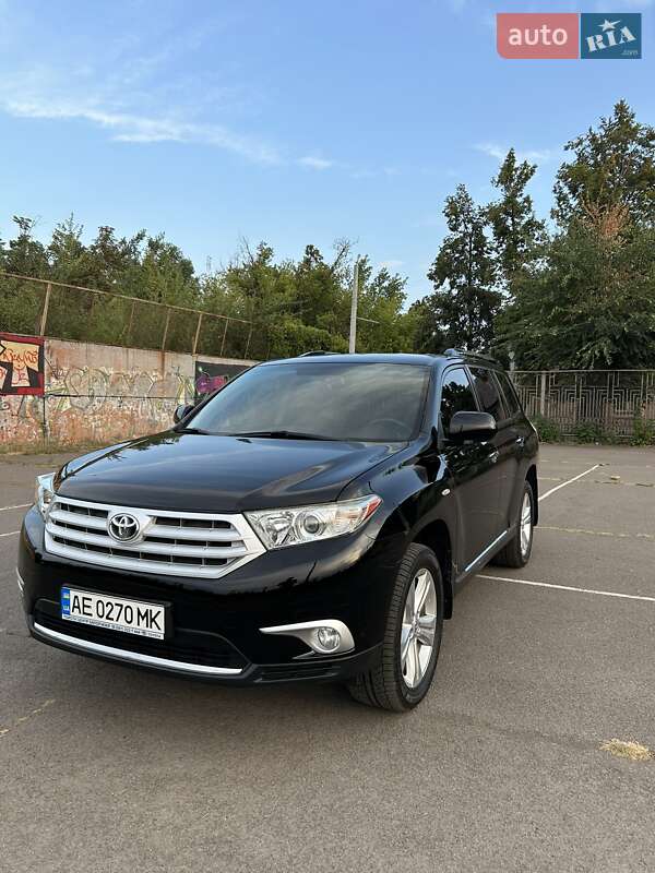 Внедорожник / Кроссовер Toyota Highlander 2011 в Кривом Роге Внедорожник / Кроссовер Toyota Highlander 2011 в Кривом Роге