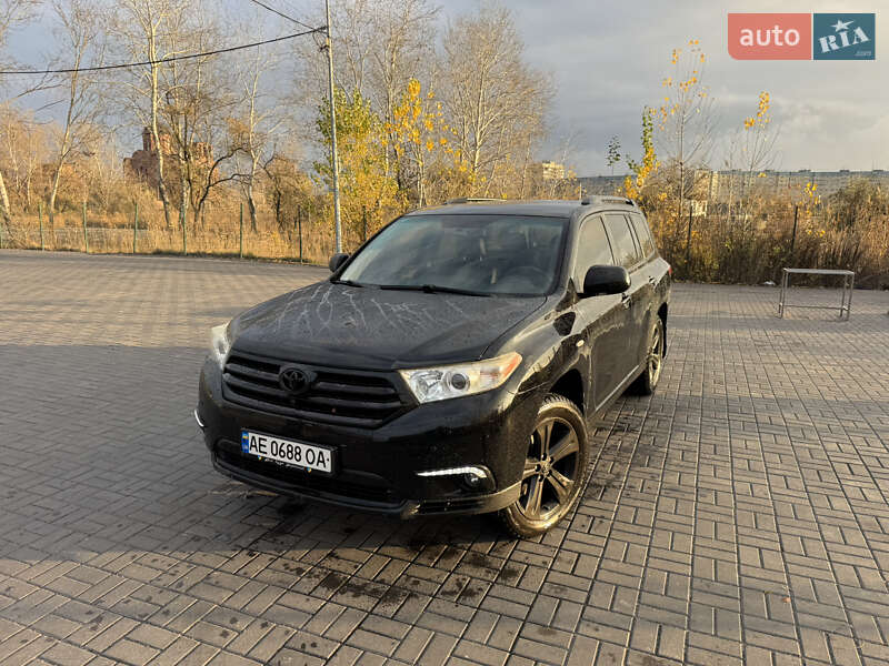 Внедорожник / Кроссовер Toyota Highlander 2012 в Днепре