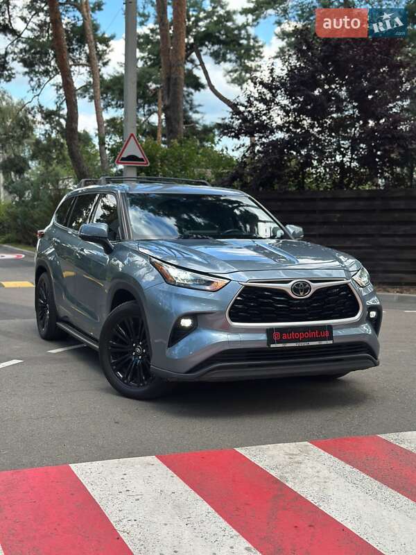 Внедорожник / Кроссовер Toyota Highlander 2020 в Белогородке