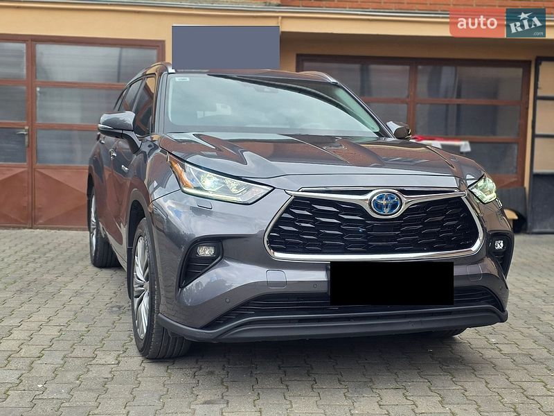 Внедорожник / Кроссовер Toyota Highlander 2021 в Киеве