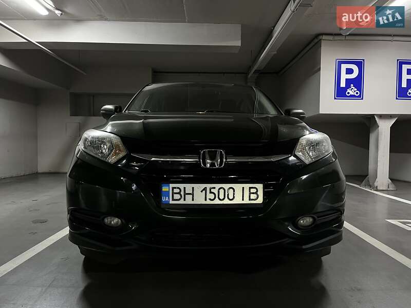 Внедорожник / Кроссовер Honda HR-V 2015 в Одессе