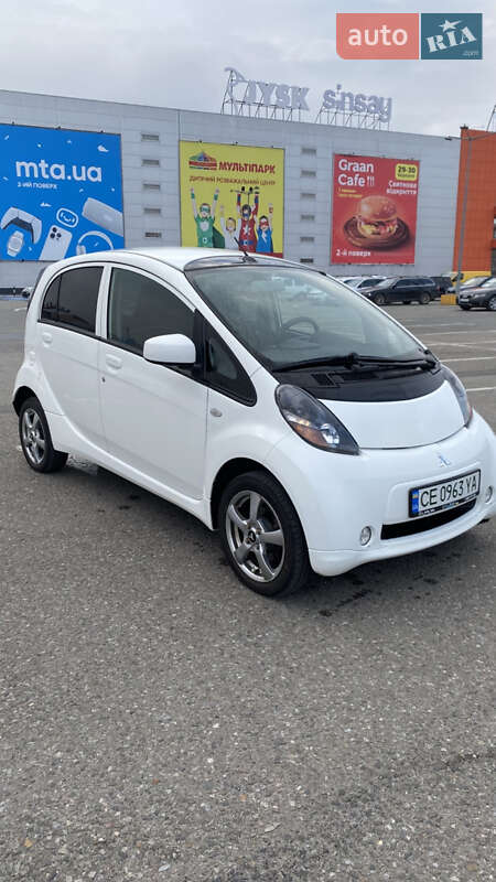 Хэтчбек Mitsubishi i-MiEV 2011 в Черновцах