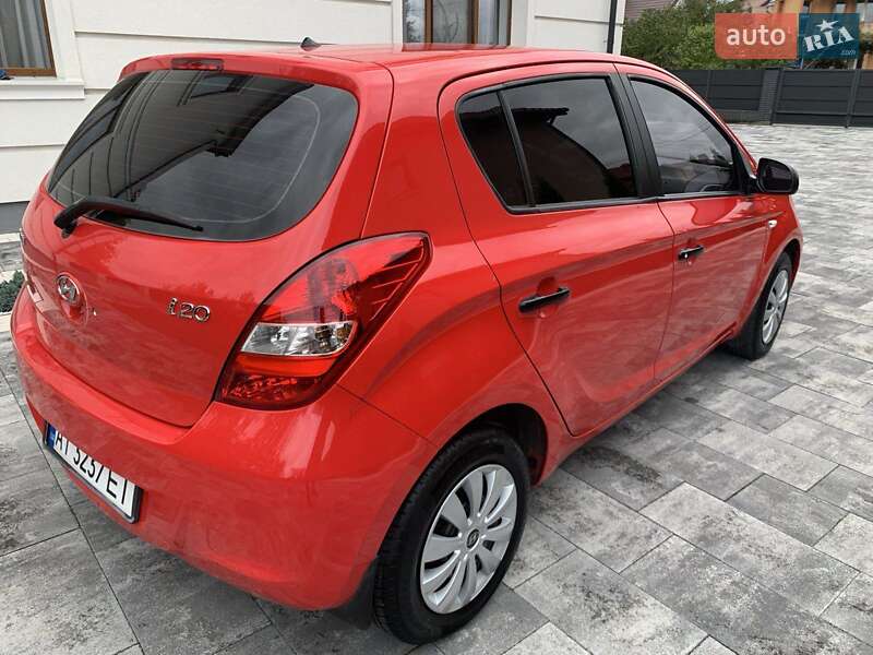Хэтчбек Hyundai i20 2011 в Ивано-Франковске