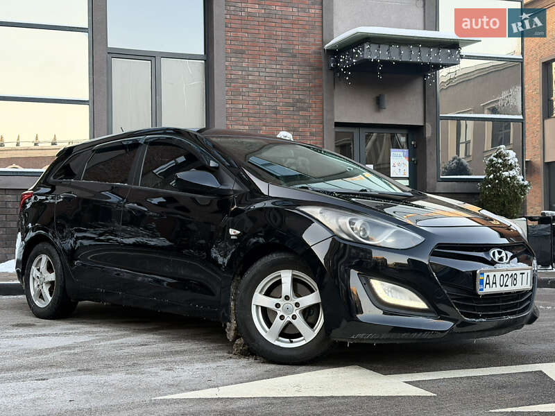 Универсал Hyundai i30 2014 в Киеве Универсал Hyundai i30 2014 в Киеве