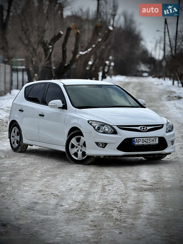 Хэтчбек Hyundai i30 2011 в Запорожье