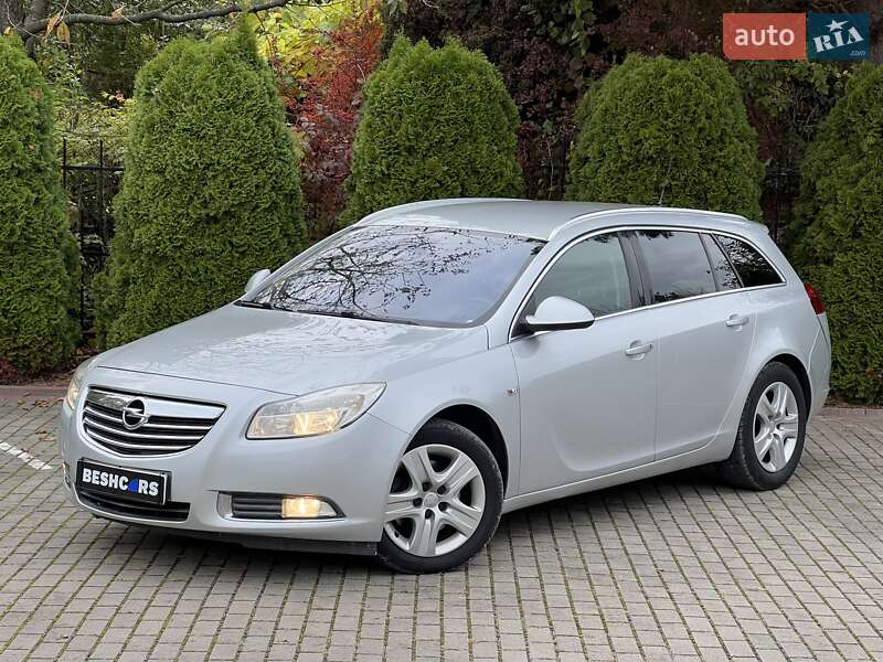Универсал Opel Insignia 2011 в Львове