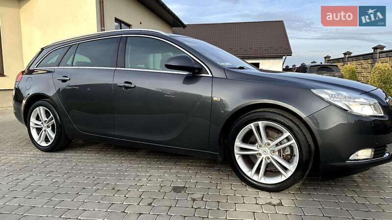 Универсал Opel Insignia 2009 в Луцке