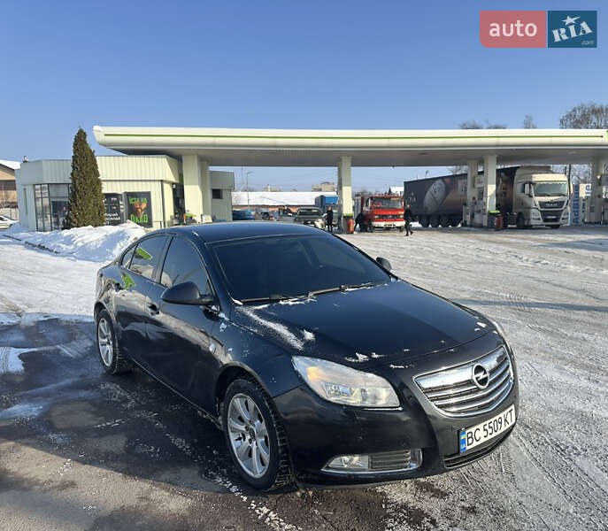 Седан Opel Insignia 2013 в Владимире Седан Opel Insignia 2013 в Владимире