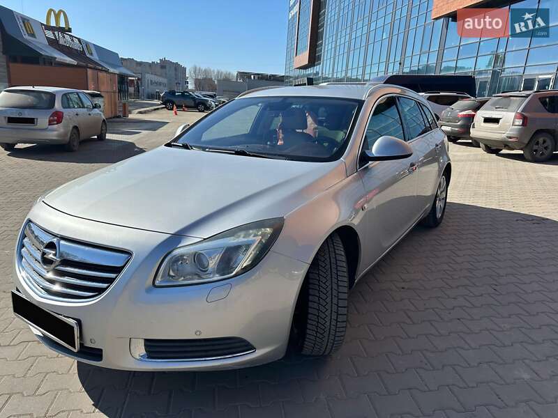 Универсал Opel Insignia 2011 в Хмельницком