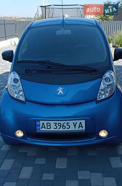 Хэтчбек Peugeot iOn 2012 в Хмельницком
